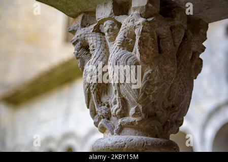 Chiostro e dettagli delle capitali della cattedrale di Girona (Catalogna, Spagna) ESP: Claustro y detalles de los capiteles de la catedral de Gerona Foto Stock