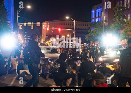 Continuano le proteste a Rochester, NY, per la morte di Daniel Prude, con migliaia di persone per strada e più violenza della polizia, 5th settembre 2020. (Foto di Zach D Roberts/NurPhoto) Foto Stock