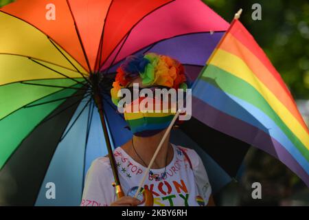 Attivisti pro-LGBT e loro sostenitori durante l'annuale Katowice Equality marzo 2020. Il 5 settembre 2020, a Katowice, Voivodato silesiano, Polonia. (Foto di Artur Widak/NurPhoto) Foto Stock