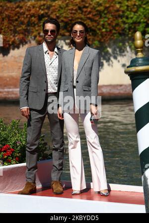 Maximilian Befort e Luise Befort si vedono arrivare all'Excelsior durante il 77th° Festival del Cinema di Venezia, il 08 settembre 2020 a Venezia. (Foto di Matteo Chinellato/NurPhoto) Foto Stock