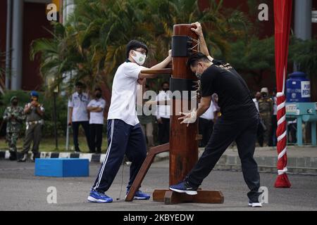 Spettacolo di Kungfu all'evento Million Ball Movement Lauching per commemorare la XXXVII giornata sportiva nazionale del 2020 al Gelora Sriwijaya Jakabaring Stadium di Palembang, Indonesia, il 9 settembre 2020. (Foto di Sigit Prasetya/NurPhoto) Foto Stock