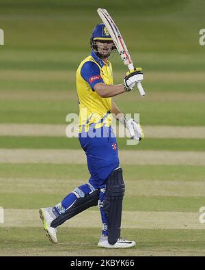 Alex Lees di Durham festeggia dopo aver scorionato 50 durante la partita Blast Vitality T20 tra il Durham County Cricket Club e il Derbyshire County Cricket Club di Emirates Riverside, Chester le Street, Inghilterra venerdì 11th settembre 2020. (Foto di Mark Fletcher/MI News/NurPhoto) Foto Stock