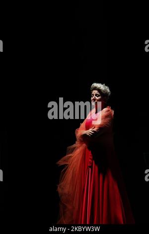 La cantante Mariola Cantarero durante il concerto di apertura del festival di musica e danza di flamenco di Milnoff il 13 settembre 2020 (Foto di Ãlex CÃ¡mara/NurPhoto) Foto Stock