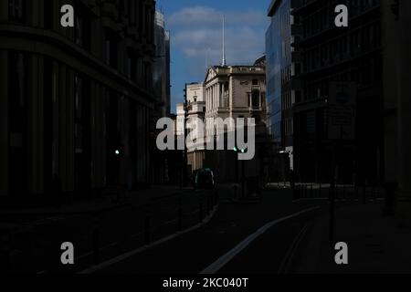 Vista generale della città di Londra, il quartiere finanziario di Londra il 17 settembre 2020. Anche se le misure di blocco, a causa della crisi del coronavirus, sono state innalzate il quartiere finanziario della capitale, ancora non ha ancora lavorato a pieno regime, come molti lavoratori lavorano ancora a distanza. (Foto di Alberto Pezzali/NurPhoto) Foto Stock