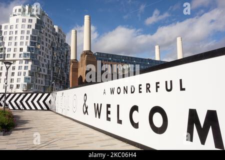 Centrale elettrica e della metropolitana di Battersea, Nine Elms, Vauxhall, Londra, Inghilterra, REGNO UNITO Foto Stock