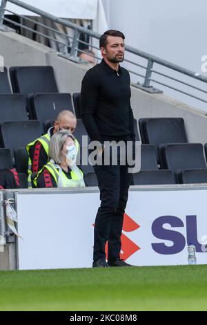 Il manager di Milton Keynes Dons Russell Martin durante la prima metà della partita della Sky Bet League 1 tra MK Dons e Lincoln City allo stadio MK, Milton Keynes, Inghilterra, il 19 settembre 2020. (Foto di John Cripps/MI News/NurPhoto) Foto Stock