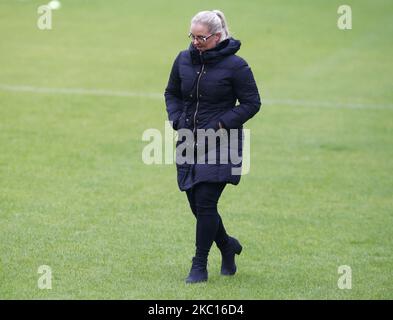 Kelly Chambers manager di Reading FC Women durante Barclays fa Women Super League match tra West Ham United Women e Reading Women al Chigwell Construction Stadium il 04 ottobre 2020 a Dagenham, Inghilterra (Photo by Action Foto Sport/NurPhoto) Foto Stock