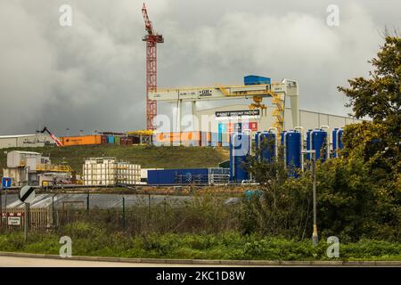 West Hyde, Regno Unito. 3rd Novembre 2022. Un viadotto prefabbricato per il collegamento ferroviario ad alta velocità HS2 è raffigurato nella Valle di Colne. La fabbrica produce segmenti di cemento per il Viadotto della Valle di Colne utilizzando una tecnica di fusione a fiammifero. Il governo sta attualmente esaminando tutte le opzioni relative al progetto HS2 in anticipo rispetto ai tagli di spesa previsti nella dichiarazione autunnale. La fase uno tra Londra e Birmingham è prevista per l'apertura tra il 2029 e il 2033. Credit: Notizie dal vivo di Mark Kerrison/Alamy Foto Stock