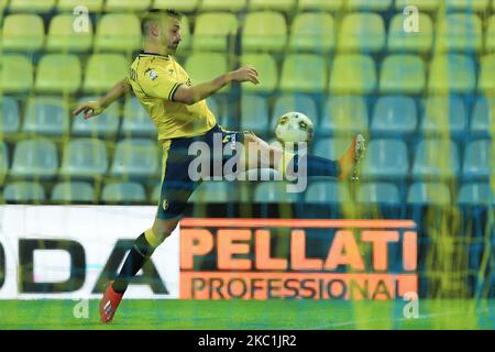 Alberto Spagnoli in azione durante l'incontro di Serie C tra Modena e Ravenna allo Stadio Braglia del 11 ottobre 2020 a Modena. (Foto di Emmanuele Ciancaglini/NurPhoto) Foto Stock