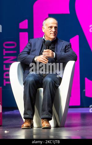 Javier Tebas, presidente della Liga Nacional de Fútbol Profesional (la Liga), partecipa al Festival dello Sport del Teatro Strehler di Milano il 11 2020 ottobre (Foto di Mairo Cinquetti/NurPhoto) Foto Stock