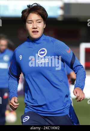 Guen min Lee di Brighton e Hove Albion WFC durante il warm-up pre-partita durante Barclays fa Women Super League partita tra le donne di Brighton e Hove Albion e Arsenal al People's Pension Stadium il 11 ottobre 2020 a Crawley, Inghilterra (Photo by Action Foto Sport/NurPhoto) Foto Stock