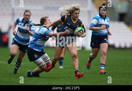 Linzi Taylor di Darlington Mowden Park Sharks e Alex Callender di Worcester Warriors Women durante la partita FEMMINILE DI ALLIANZ PREMIER 15S tra Darlington Mowden Park Sharks e Worcester Warriors alla Northern Echo Arena di Darlington sabato 17th ottobre 2020. (Foto di Chris Booth/MI News/NurPhoto) Foto Stock