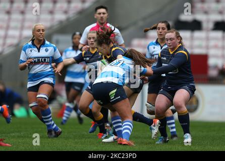 Kenny Thomas di Darlington Mowden Park Sharks e Abi Kershaw di Worcester Warriors Womending the WOMEN's ALLIANZ PREMIER 15S match tra Darlington Mowden Park Sharks e Worcester Warriors alla Northern Echo Arena di Darlington sabato 17th ottobre 2020. (Foto di Chris Booth/MI News/NurPhoto) Foto Stock