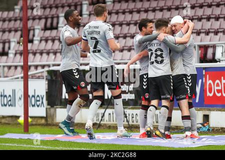 Festeggiamenti dopo Charlton Athletic estendere il loro comando per renderlo 2 - 0 contro Northampton Town, durante la Sky Bet League una partita tra Northampton Town e Charlton Athletic al PTS Academy Stadium, Northampton Sabato 24th ottobre 2020. (Foto di John Cripps/MI News/NurPhoto) Foto Stock