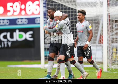 Festeggiamenti dopo Charlton Athletic estendere il loro comando per renderlo 2 - 0 contro Northampton Town, durante la Sky Bet League una partita tra Northampton Town e Charlton Athletic al PTS Academy Stadium, Northampton Sabato 24th ottobre 2020. (Foto di John Cripps/MI News/NurPhoto) Foto Stock