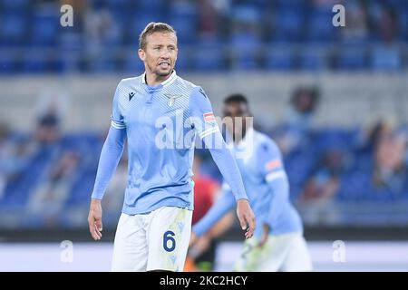 Lucas Leiva della SS Lazio urla durante la Serie Una partita tra SS Lazio e Bologna FC allo Stadio Olimpico di Roma il 24 ottobre 2020. (Foto di Giuseppe Maffia/NurPhoto) Foto Stock