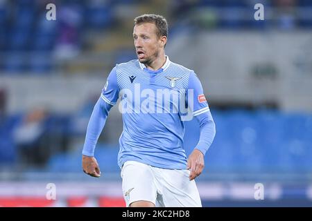 Lucas Leiva della SS Lazio durante la Serie Un match tra SS Lazio e Bologna FC allo Stadio Olimpico di Roma il 24 ottobre 2020. (Foto di Giuseppe Maffia/NurPhoto) Foto Stock