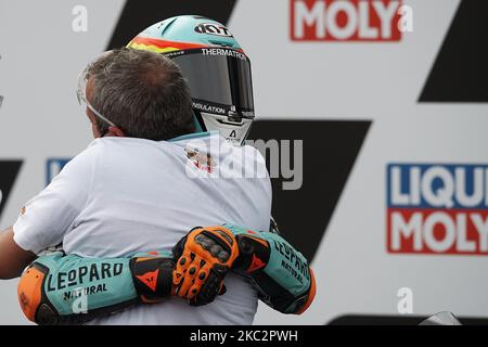 Jaume Masia (5) di Spagna e Leopard Racing durante il MotoGP di Teruel al Motorland Aragon Circuit il 25 ottobre 2020 ad Alcaniz, Spagna. (Foto di Jose Breton/Pics Action/NurPhoto) Foto Stock