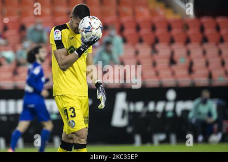 David Soria di Getafe CF durante la partita spagnola la Liga tra Valenhai CF e Getafe CF allo stadio di Mestalla il 1 novembre 2020 (Foto di Jose Miguel Fernandez/NurPhoto) Foto Stock