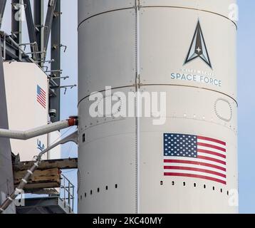 13 novembre 2020 - Un razzo ULA AtlantasV è pronto al lancio della Stazione dell'Aeronautica militare di Cape Canaveral 41 prima della missione NROL-101. (Foto di Manuel Mazzanti/NurPhoto9 Foto Stock