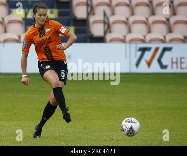 EDGWARE, INGHILTERRA - 15 NOVEMBRE: Georgia Robert of London Bees durante il campionato delle donne fa tra London Bees e Lewes FC Women allo stadio Hive , Edgware, Regno Unito il 15th novembre 2020 (Photo by Action Foto Sport/NurPhoto) Foto Stock