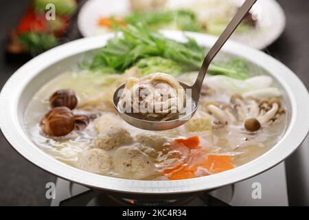 Mizutaki, hot pot di pollo alla giapponese stile Hakata Foto Stock