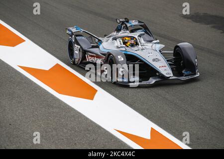 05 VANDOORNE Stoffel (BER), Mercedes-Benz EQ Formula e Team, Mercedes-Benz EQ Silver Arrow 02, azione durante i test ufficiali pre-stagione del Campionato ABB Formula e sul circuito Ricardo Tormo di Valencia il 28 novembre 29 e il 1 dicembre in Spagna. (Foto di Xavier Bonilla/NurPhoto) Foto Stock