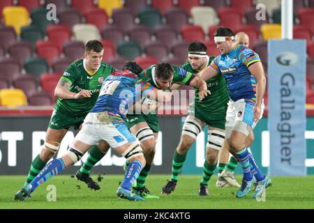 Le tigri di Leicester bloccano Harry Wells mette in campo durante la partita della Gallagher Premiership tra London Irish e Leicester Tigers al Brentford Community Stadium di Brentford, Londra, Inghilterra il 29th novembre 2020. (Foto di Jon Bromley/MI News/NurPhoto) Foto Stock