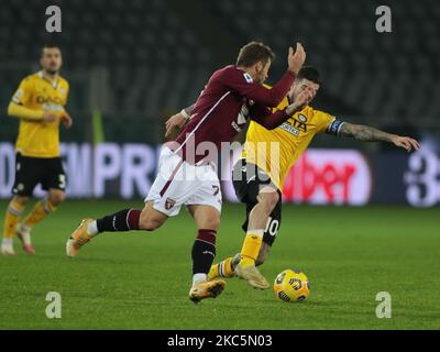 Rodrigo De Paul durante la Serie A match tra Torino e Udinese a Torino, il 12 dicembre 2020 (Photo by Loris Roselli/NurPhoto) Foto Stock
