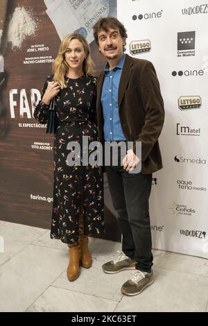 Attori Javier Veiga e Marta Hazas a photocall per la prima Fariña al Teatro Cofidis Alcazar 2020 dicembre 17 dicembre 2020 a Madrid, Spagna. (Foto di Oscar Gonzalez/NurPhoto) Foto Stock