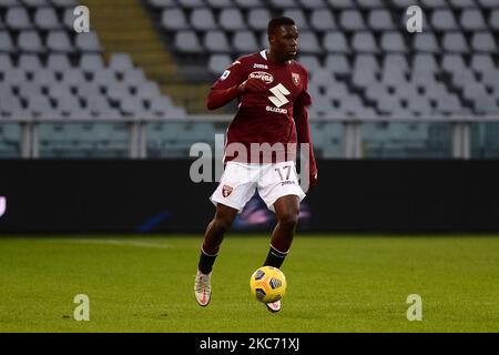 Wilfred Singo di Torino FC durante la Serie Una partita di calcio tra Torino FC e Hellas Verona FC allo Stadio Olimpico Grande Torino il 6 gennaio 2021 a Torino. Gli stadi sportivi in Italia restano soggetti a rigorose restrizioni a causa della pandemia di Coronavirus, in quanto le leggi governative di allontanamento sociale vietano ai fan di entrare nei locali, con conseguente gioco a porte chiuse (Foto di Alberto Gandolfo/NurPhoto) Foto Stock