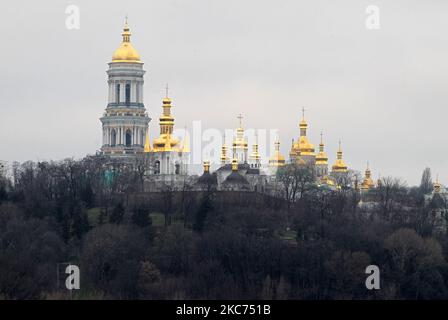 Una visione di Kyiv Pechersk Lavra a Kiev, Ucraina il 08 gennaio 2021. (Foto di Str/NurPhoto) Foto Stock