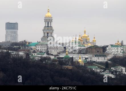 Una visione di Kyiv Pechersk Lavra a Kiev, Ucraina il 08 gennaio 2021. (Foto di Str/NurPhoto) Foto Stock