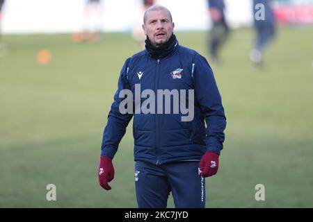 BARROW IN FURNESS, INGHILTERRA. 16th GENNAIO: Il manager di Scunthorpe United Neil Cox durante la partita della Sky Bet League 2 tra Barrow e Scunthorpe United a Holker Street, Barrow-in-Furness, Inghilterra il 16th gennaio 2021. (Foto di Mark Fletcher/MI News/NurPhoto) Foto Stock