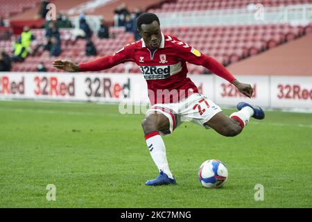 Marc Bola di Middlesbrough attraversa il pallone durante la partita del campionato Sky Bet tra Middlesbrough e Birmingham City al Riverside Stadium, Middlesbrough, Inghilterra, il 16th gennaio 2021. (Foto di Trevor Wilkinson/MI News/NurPhoto) Foto Stock