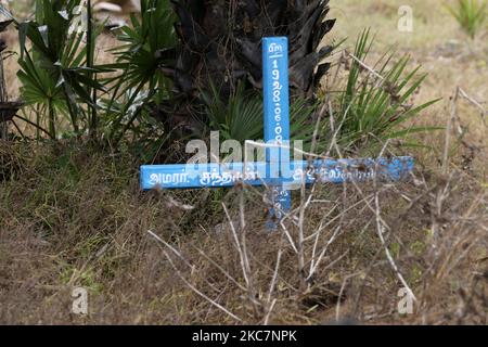 Cimitero cattolico a Mannar, Sri Lanka. (Foto di Creative Touch Imaging Ltd./NurPhoto) Foto Stock