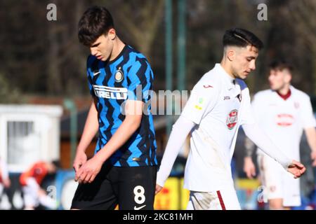 Cesare Casadei del FC Internazionale U19 in azione durante la Primavera 1 TIM match tra FC Internazionale U19 e Torino FC U19 al Suning Youth Development Centre in memoria di Giacinto Facchetti a Milano, Italia, il 23 2021 gennaio (Foto di Mairo Cinquetti/NurPhoto) Foto Stock