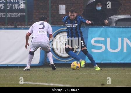 TIBO Persyn del FC Internazionale U19 in azione durante la Primavera TIM Cup tra FC Internazionale U19 e Crotone U19. FC Internazionale U19 ha vinto 3-0 su Crotone U19, Milano, Italia, il 03 2021 febbraio (Foto di Mairo Cinquetti/NurPhoto) Foto Stock