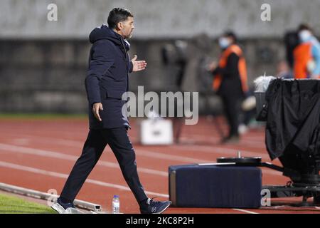 Futebol Clube do Porto coach Sergio Conceio durante il gioco per Liga NOS tra Belenenses SAD e FC Porto, a Estdio Nacional, Lisboa, Portogallo, 04, Febbraio, 2021 (Foto di JoÃ£o Rico/NurPhoto) Foto Stock