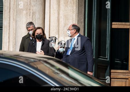 Il Ministro degli interni Luciana Lamorgese alla Camera dei deputati per il voto di fiducia sul nuovo governo di Draghi a Roma, 18 febbraio 2021. (Foto di Andrea Ronchini/NurPhoto) Foto Stock