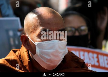 Un rifugiato Chin partecipa a una manifestazione durante una protesta contro il golpe militare in Myanmar, a Nuova Delhi, India, il 3 marzo 2021. (Foto di Mayank Makhija/NurPhoto) Foto Stock