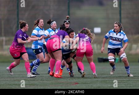 Maelle Picut di Darlington Mowden Park Sharks e Beyonce Fowler e Lark Davies di Loughborough Lightning durante la partita FEMMINILE ALLIANZ PREMIER 15S tra DMP Durham Sharks e Loughborough Ligntning al Maiden Castle, Durham City sabato 6th marzo 2021. (Foto di Chris Booth/MI News/NurPhoto) Foto Stock