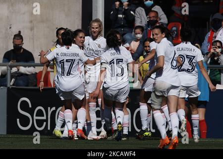 Sofia Jakobsson del Real Madrid festeggia dopo aver segnato il suo primo gol durante la partita Primera Iberdrola tra Club Atletico de Madrid Femenino e Real Madrid Femenino al Wanda Sport Centre il 14 marzo 2021 a Madrid, Spagna. (Foto di Jose Breton/Pics Action/NurPhoto) Foto Stock