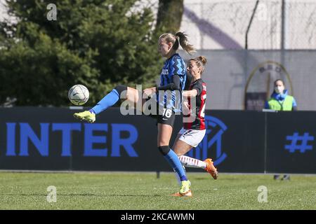 Caroline Moller Hansen del FC Internazionale in azione durante il Women Coppa Italia match tra FC Internazionale e AC Milan allo Stadio Ernesto Breda il 14 marzo 2021 a Sesto San Giovanni. (Foto di Giuseppe Cottini/NurPhoto) Foto Stock