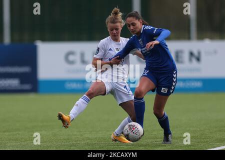 L'esme DE GRAAF di Leicester City combatte con Durham Women's DW4 durante la partita di fa Women's Championship tra Durham Women FC e Leicester City al Maiden Castle, Durham City, Inghilterra, il 14th marzo 2021. (Foto di Mark Fletcher/MI News/NurPhoto) Foto Stock