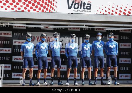 02 Mas Enric dalla Spagna, 07 Marc Soler dalla Spagna, 01 Alejandro Valverde dalla Spagna, 03 Dario Cataldo dall'Italia, 04 Carlos Verona dalla Spagna, 05 Sergio Samitier dalla Spagna, 06 Antonio Pedrero dalla Spagna del Movistar Team durante il 100th volta ciclista a Catalunya 2021, Fase 3 dal Canal Olimpic de Barcelona a Valter 2000. Il 24 marzo 2021 a Barcellona, Spagna. (Foto di Xavier Bonilla/NurPhoto) Foto Stock