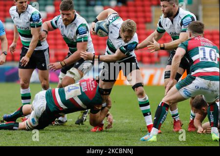 Alex Tait di Newcastle Falcons cerca di rompere durante la partita Gallagher Premiership tra Leicester Tigers e Newcastle Falcons a Welford Road, Leicester, Engagnd il 28th marzo 2021. (Foto di Chris Lishman/MI News/NurPhoto) Foto Stock