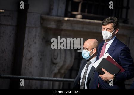 Palazzo Chigi, arriva al Consiglio dei Ministri, Ministro Vittorio Colao per l'innovazione tecnologica e la transizione digitale nel Governo Draghi il 31 marzo 2021 a Roma. (Foto di Andrea Ronchini/NurPhoto) Foto Stock