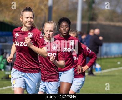 Nadine Hanssen di Aston Villa Ladies FC durante il warm-up pre-partita durante Barclays fa Women's Super League tra Everton Women e Aston Villa Women al Walton Hall Park Stadium, Liverpool UK il 04th aprile 2021 (Photo by Action Foto Sport/NurPhoto) Foto Stock