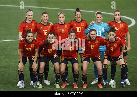 (Riga posteriore L-R) Irene Paredes (PSG), Patri Guijarro (FC Barcellona), Maria Leon (FC Barcellona), Jenni Hermoso (FC Barcellona), Sandra Paños (FC Barcellona), Alexia Putellas (FC Barcellona) prima fila L-R: Andrea Pereira (FC Barcellona), Marta Cardona (Real Madrid), Aitana Bondati (FC Barcellona), Esteez Gonalante (FC Barcellona) e Barcellona (FC) Spagna durante la partita internazionale amichevole delle donne tra Spagna e Paesi Bassi il 09 aprile 2021 a Marbella, Spagna. Gli stadi sportivi intorno alla Spagna rimangono sotto le restrizioni rigorose dovuto il Pandemic di Coronavirus come la malattia sociale di governo Foto Stock